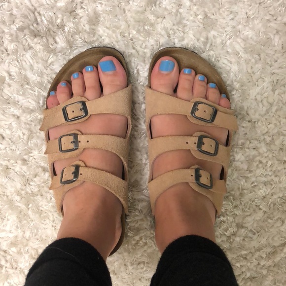 Birkenstock Shoes - Tan Birkenstocks